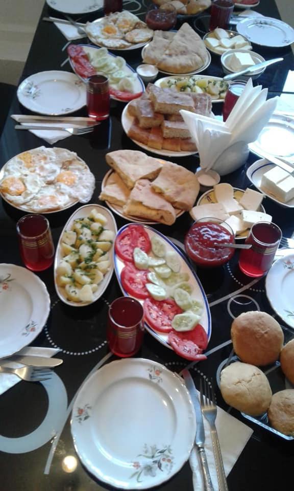 Guesthaus King Seti Otel Mestia Dış mekan fotoğraf